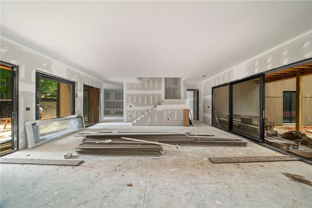 3697 Creekstone Way, Marietta, GA 30068