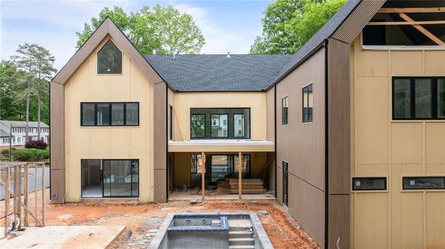 3697 Creekstone Way, Marietta, GA 30068
