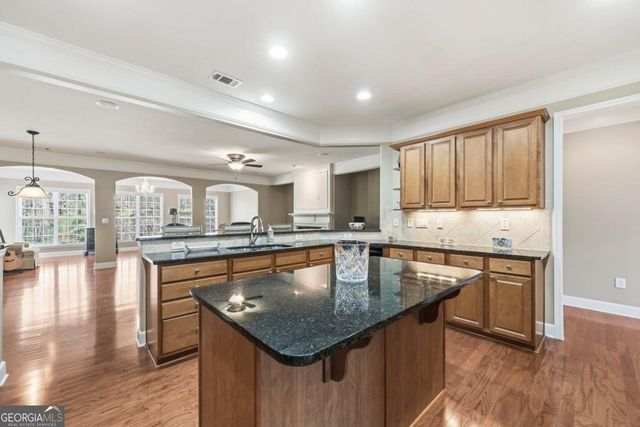 1000 Deep Water Way, Greensboro, GA 30642