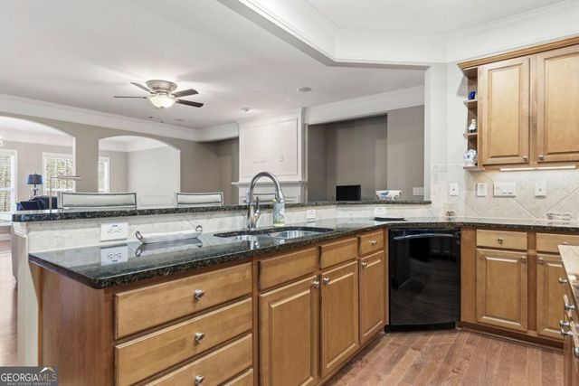 1000 Deep Water Way, Greensboro, GA 30642