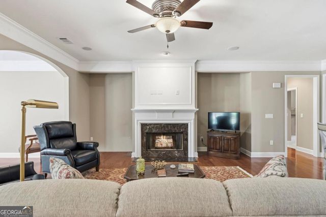 1000 Deep Water Way, Greensboro, GA 30642