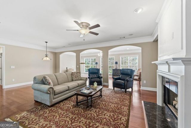 1000 Deep Water Way, Greensboro, GA 30642