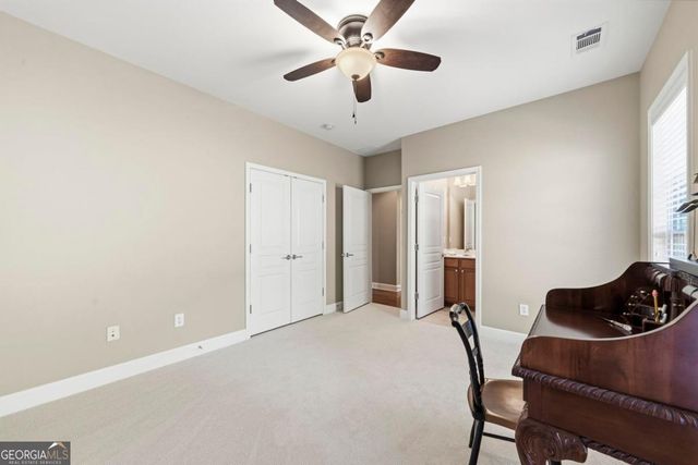 1000 Deep Water Way, Greensboro, GA 30642