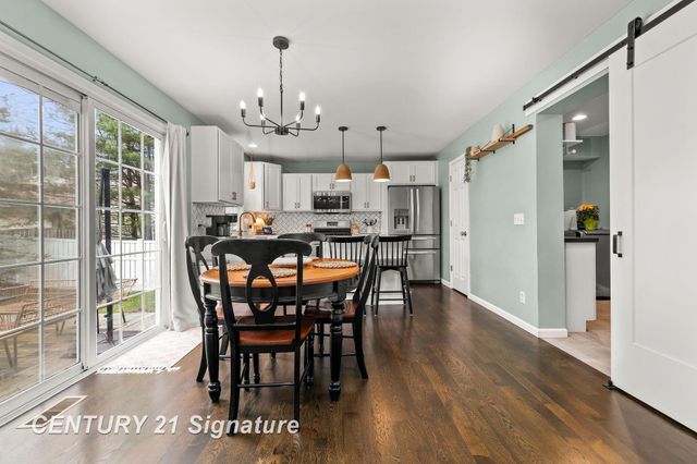 3911 Aspen Way, Midland, MI 48642