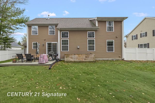 3911 Aspen Way, Midland, MI 48642