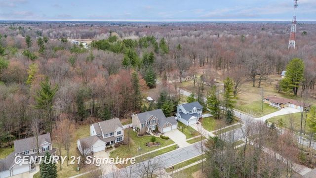 3911 Aspen Way, Midland, MI 48642