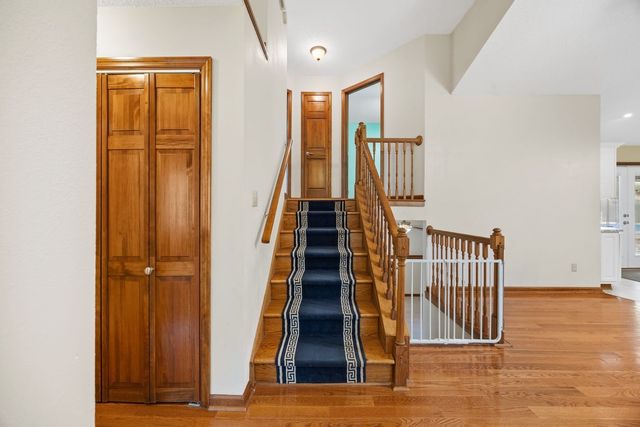 1990 Rock Springs Rd, Columbia, TN 38401
