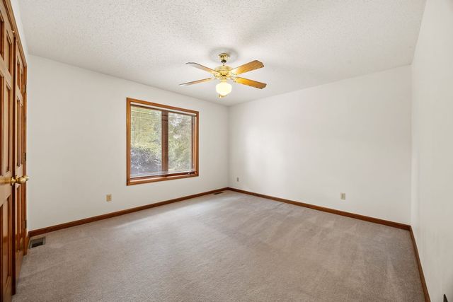 1990 Rock Springs Rd, Columbia, TN 38401