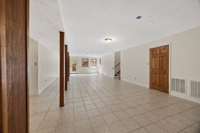 1990 Rock Springs Rd, Columbia, TN 38401