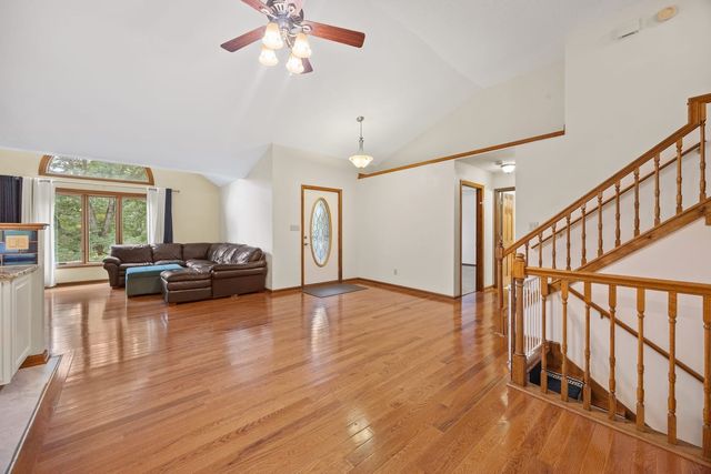 1990 Rock Springs Rd, Columbia, TN 38401