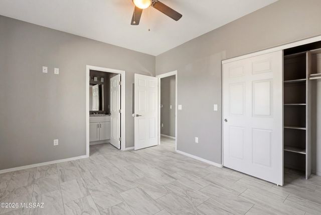 370 E Corona Road, Tucson, AZ 85756