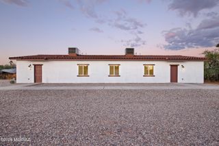370 E Corona Road, Tucson, AZ 85756