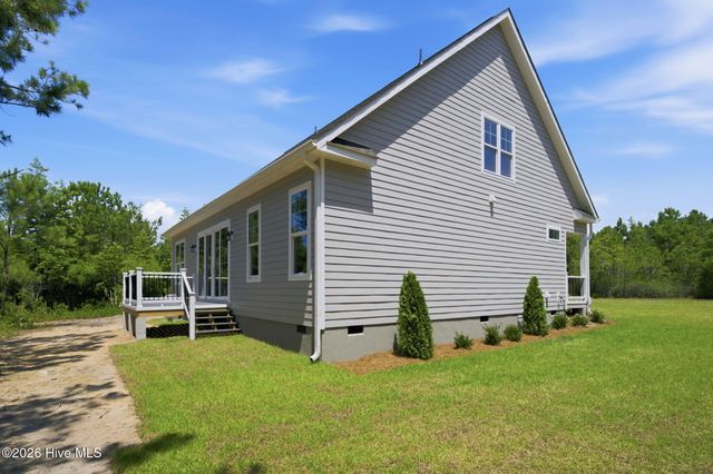 2975 Old Berwick Street SW, Shallotte, NC 28470