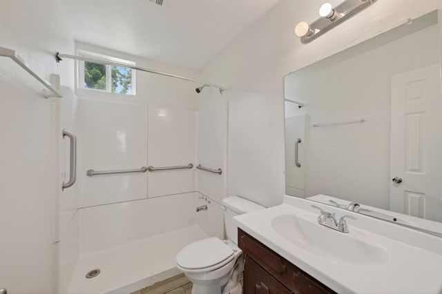 204 E Fairchild Drive, Midwest City, OK 73110