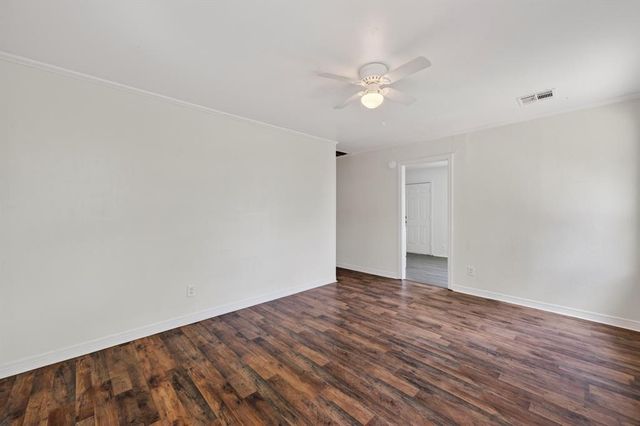 204 E Fairchild Drive, Midwest City, OK 73110