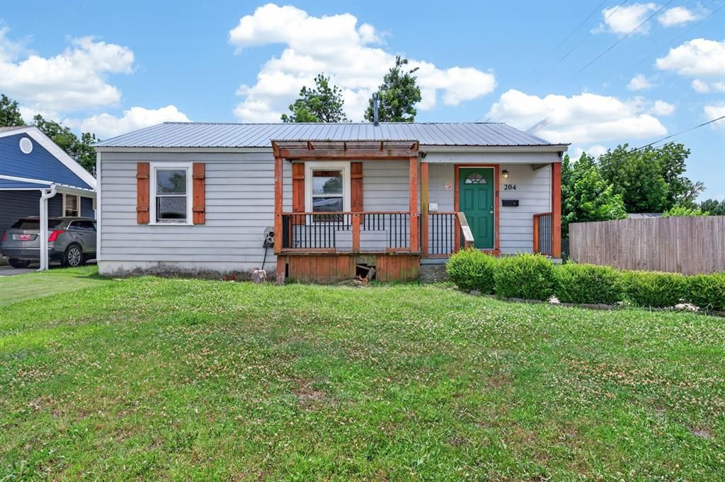 204 E Fairchild Drive, Midwest City, OK 73110