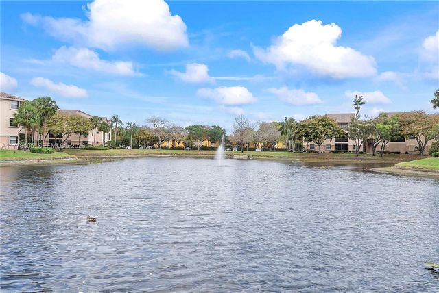 4101 E Coral Tree Circle 313, Coconut Creek, FL 33073