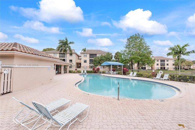4101 E Coral Tree Circle 313, Coconut Creek, FL 33073