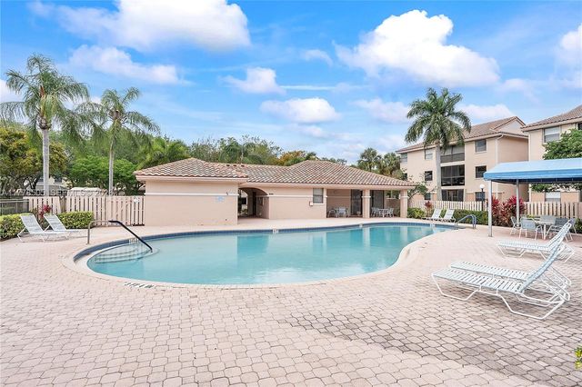 4101 E Coral Tree Circle 313, Coconut Creek, FL 33073