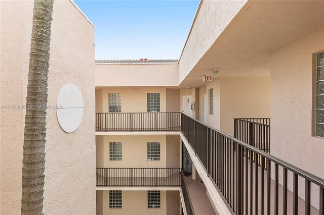 4101 E Coral Tree Circle 313, Coconut Creek, FL 33073