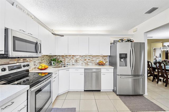 4101 E Coral Tree Circle 313, Coconut Creek, FL 33073