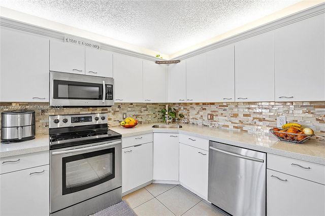 4101 E Coral Tree Circle 313, Coconut Creek, FL 33073