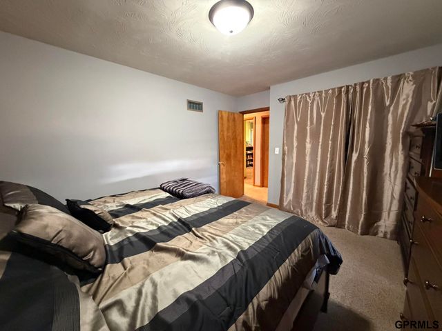 512 N Harris Street, Wilber, NE 68465