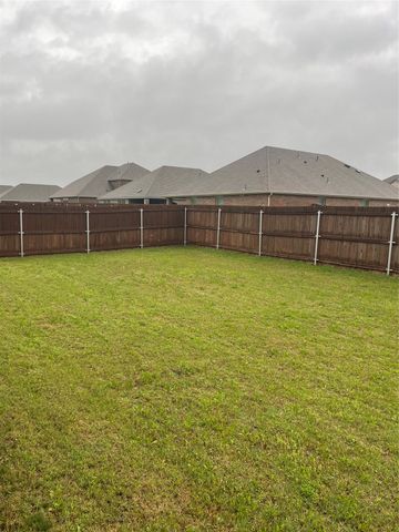 468 Unbridled Road, Waxahachie, TX 75165