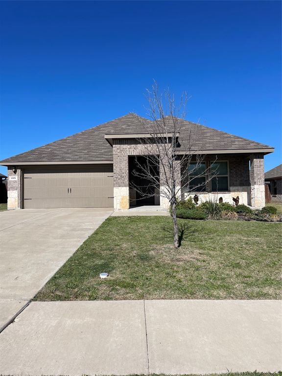 468 Unbridled Road, Waxahachie, TX 75165