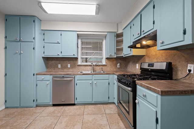 8598 Cornell Street, Lumberton, TX 77657