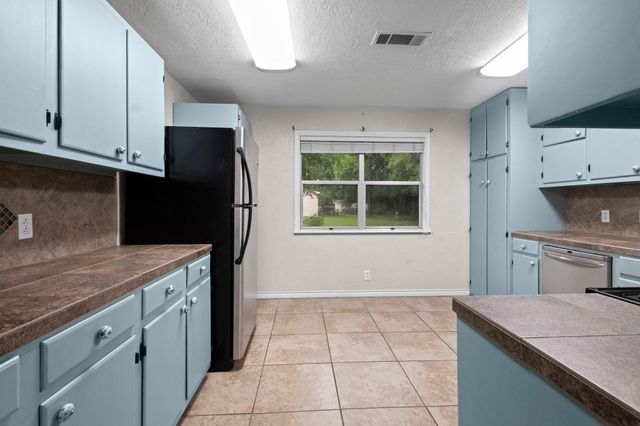 8598 Cornell Street, Lumberton, TX 77657