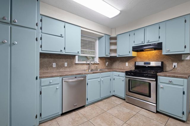 8598 Cornell Street, Lumberton, TX 77657