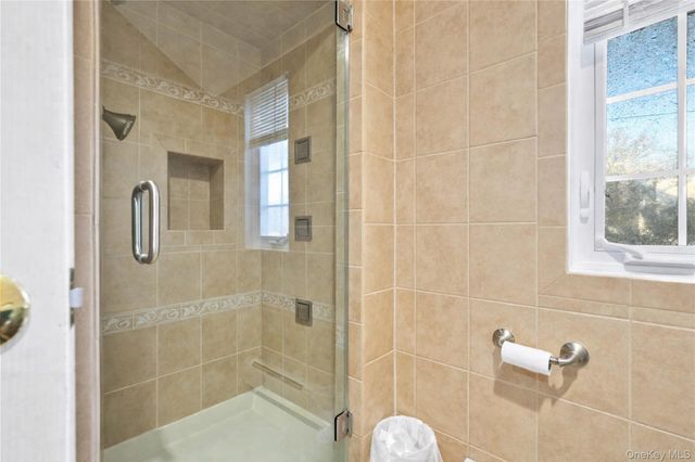 61 Squirrel Hill Road, East Hills, NY 11577