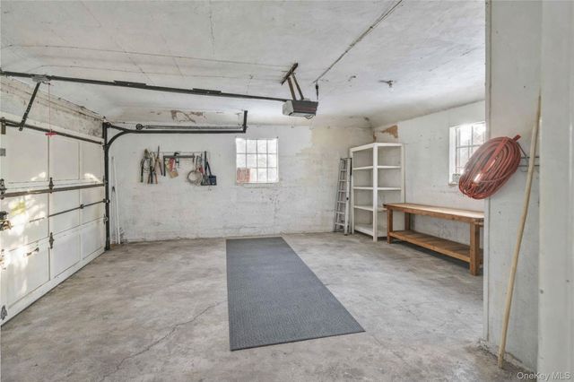 61 Squirrel Hill Road, East Hills, NY 11577