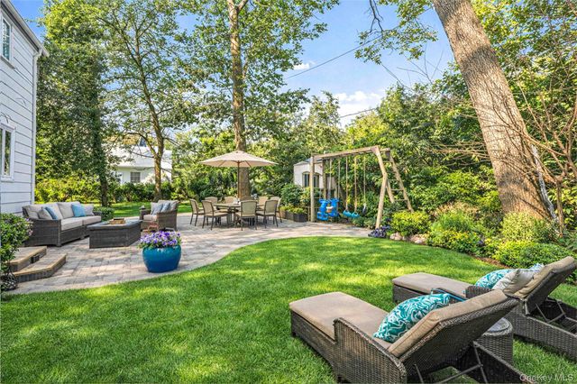 61 Squirrel Hill Road, East Hills, NY 11577