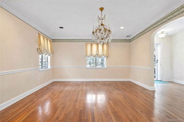 61 Squirrel Hill Road, East Hills, NY 11577