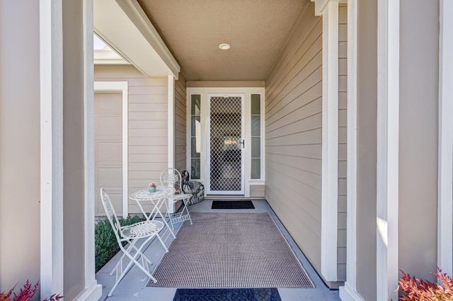 241 Ryans Ln, Grass Valley, CA 95945