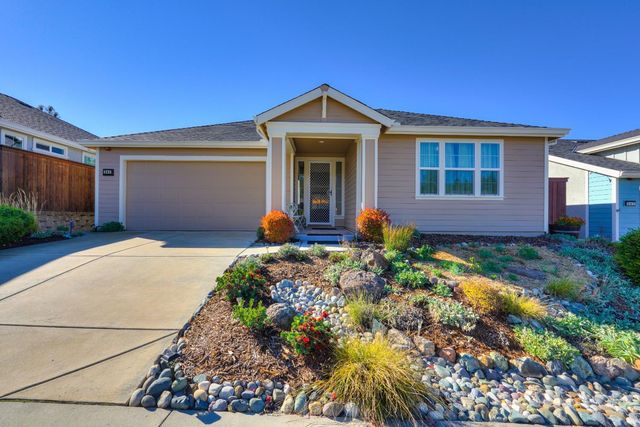 241 Ryans Ln, Grass Valley, CA 95945