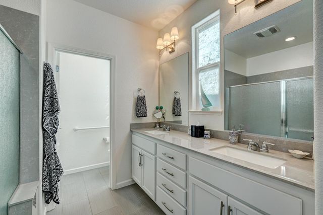 241 Ryans Ln, Grass Valley, CA 95945