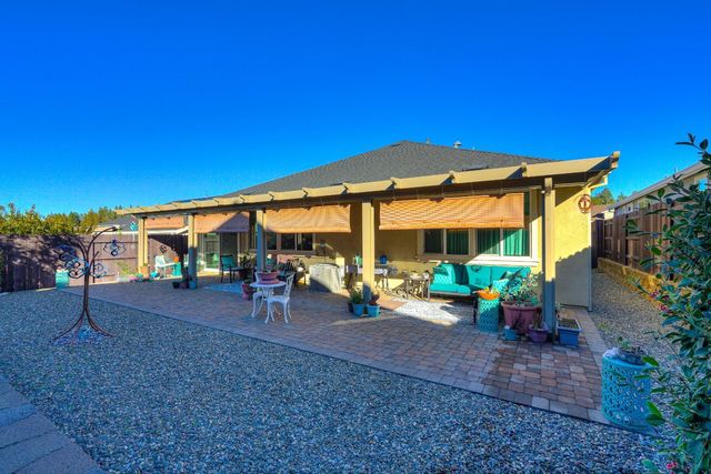 241 Ryans Ln, Grass Valley, CA 95945