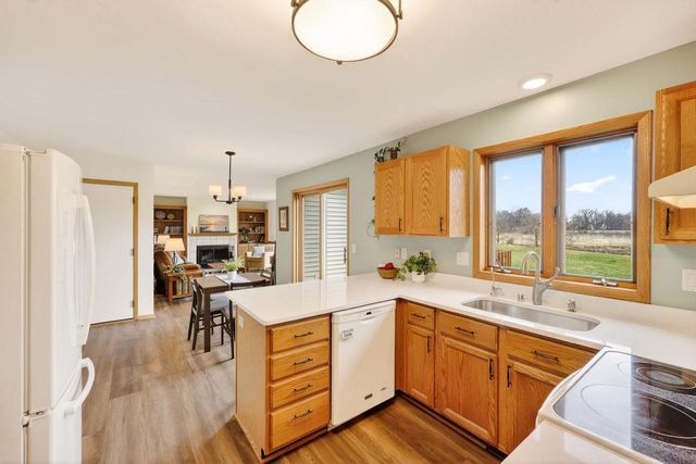 434 Burr Oak Avenue, Oregon, WI 53575
