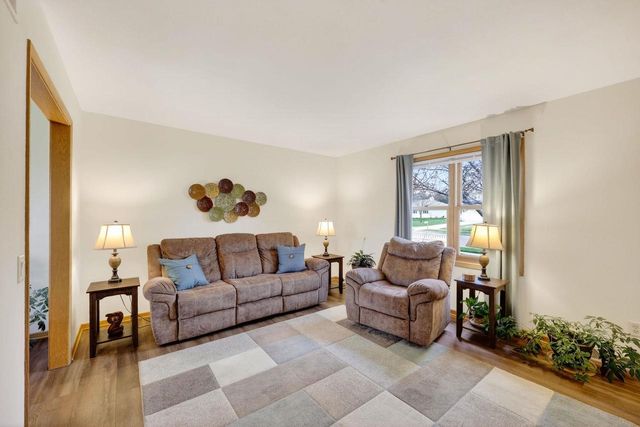 434 Burr Oak Avenue, Oregon, WI 53575