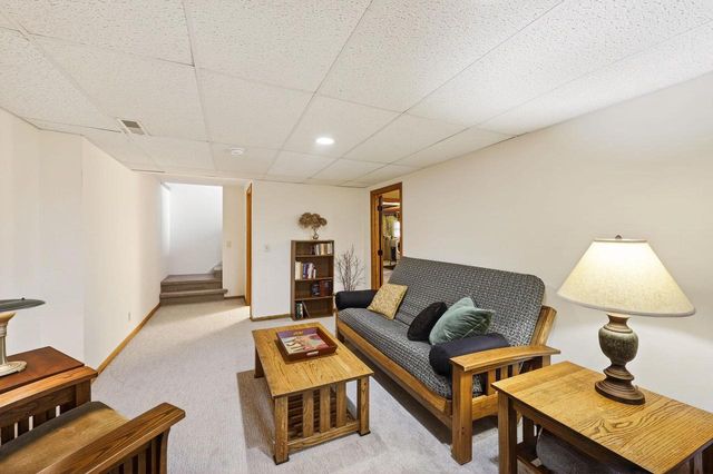 434 Burr Oak Avenue, Oregon, WI 53575