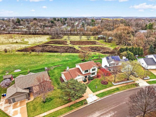 434 Burr Oak Avenue, Oregon, WI 53575
