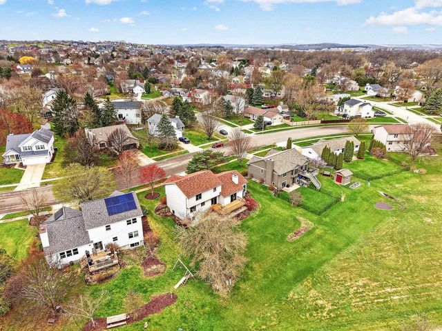434 Burr Oak Avenue, Oregon, WI 53575