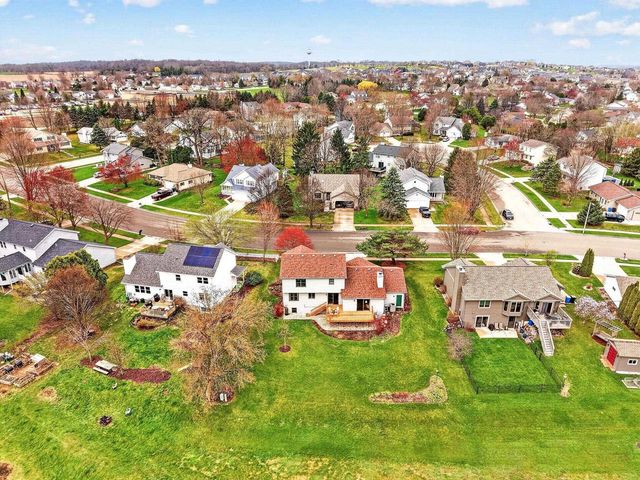 434 Burr Oak Avenue, Oregon, WI 53575