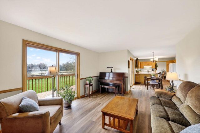 434 Burr Oak Avenue, Oregon, WI 53575