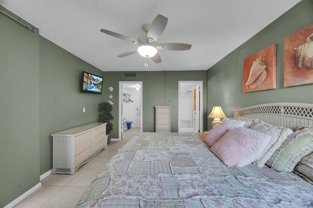 3492 NE Causeway Boulevard 103, Jensen Beach, FL 34957