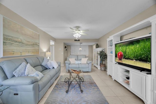 3492 NE Causeway Boulevard 103, Jensen Beach, FL 34957