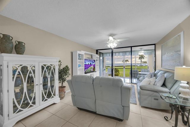 3492 NE Causeway Boulevard 103, Jensen Beach, FL 34957